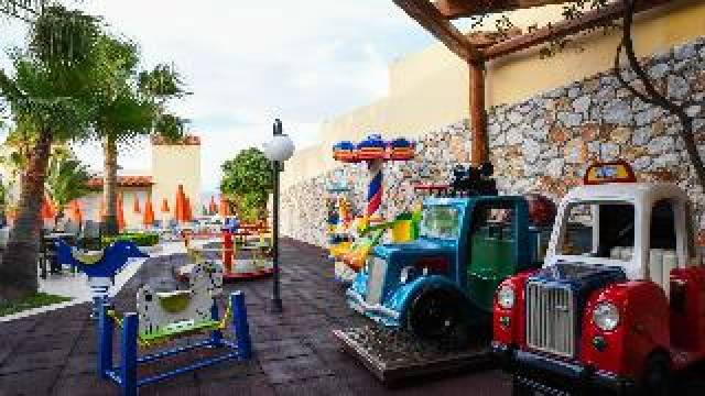 Desportos y Entretenimento