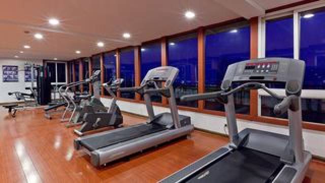 Desportos y Entretenimento