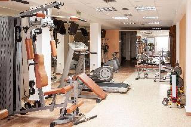 Desportos y Entretenimento