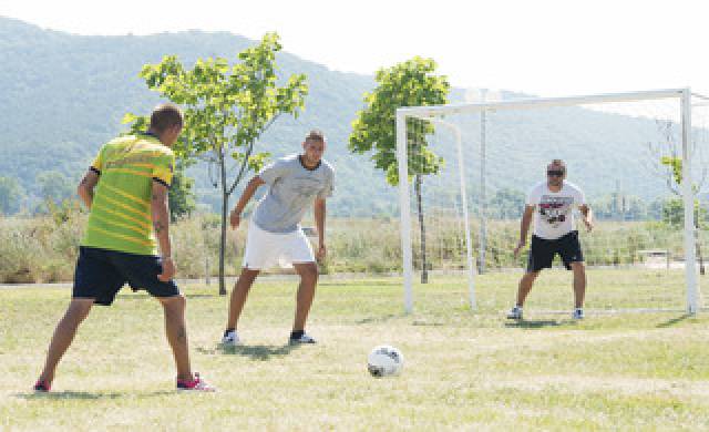 Desportos y Entretenimento