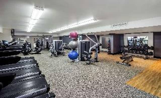 Desportos y Entretenimento