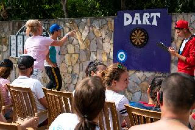 Desportos y Entretenimento