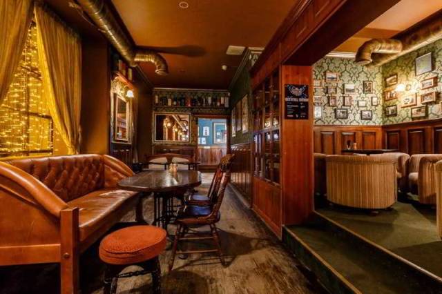 Bar