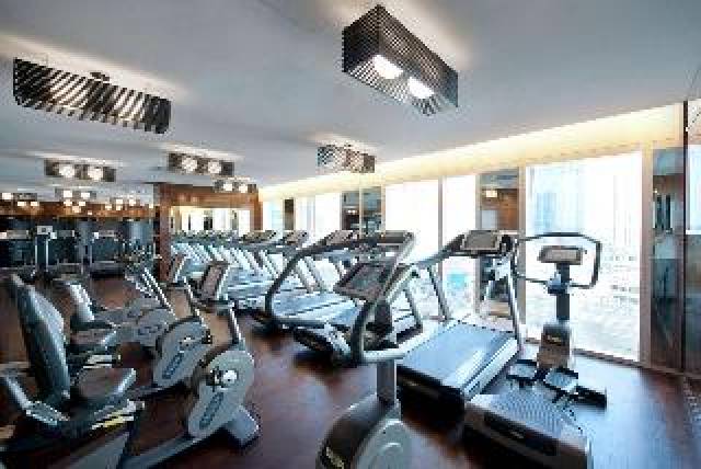 Desportos y Entretenimento