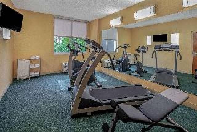 Desportos y Entretenimento