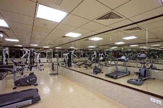 Desportos y Entretenimento