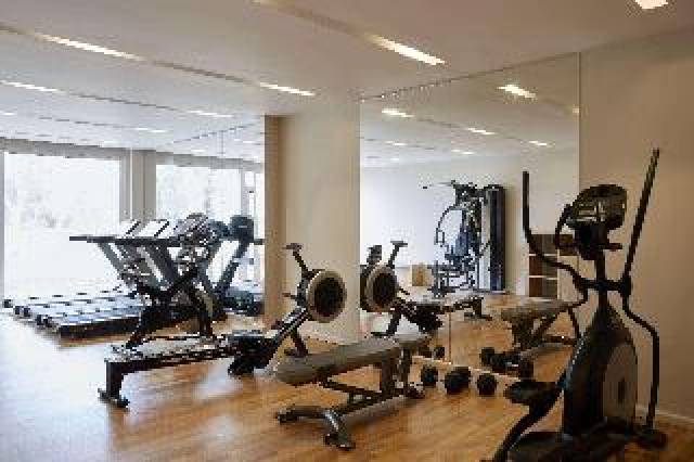 Desportos y Entretenimento