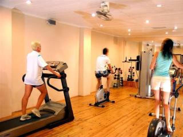 Desportos y Entretenimento