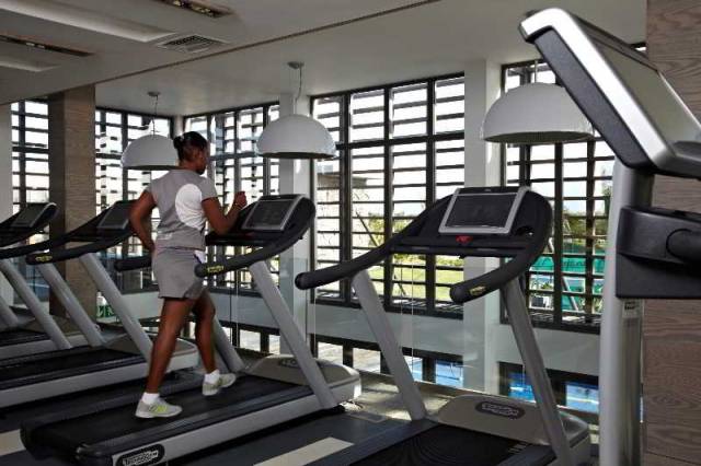 Desportos y Entretenimento