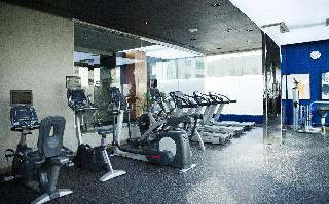 Desportos y Entretenimento