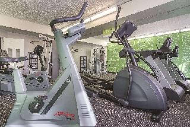 Desportos y Entretenimento