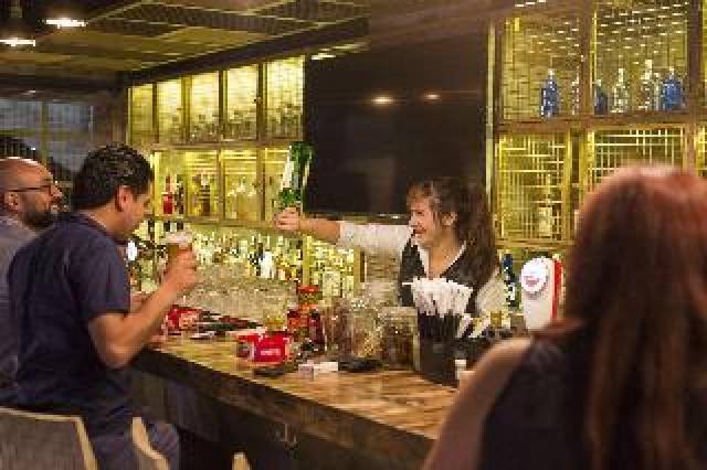 Bar