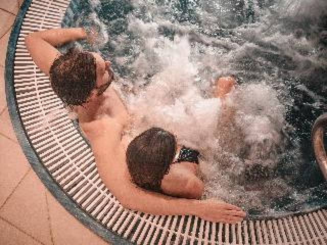 Desportos y Entretenimento