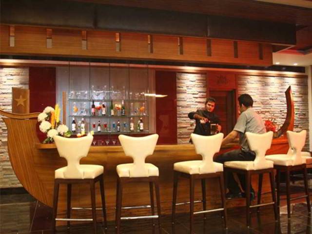 Bar