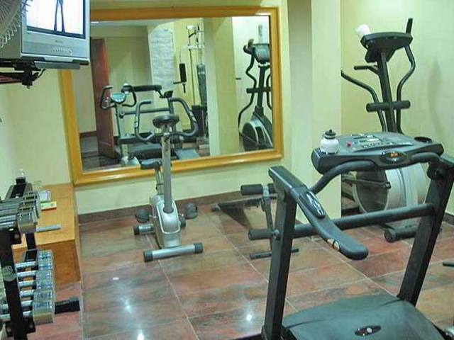 Desportos y Entretenimento