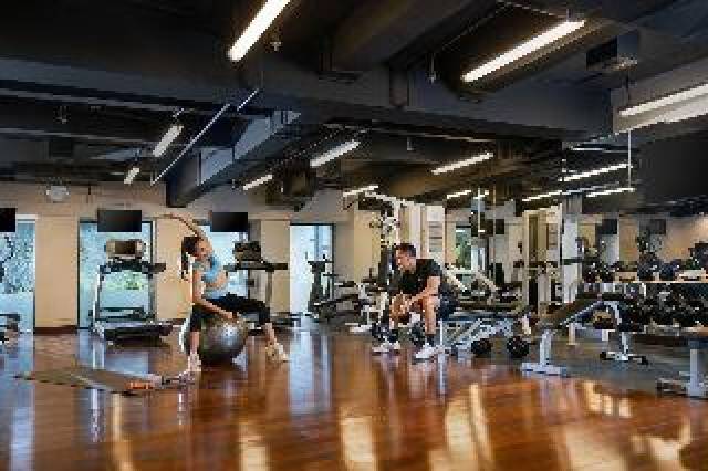 Desportos y Entretenimento