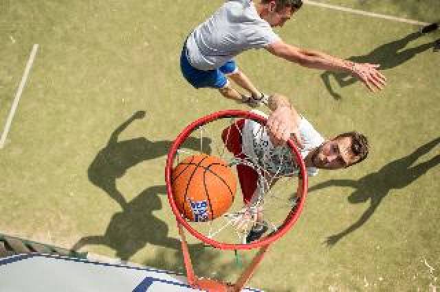 Desportos y Entretenimento