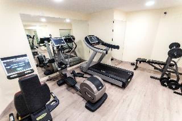 Desportos y Entretenimento