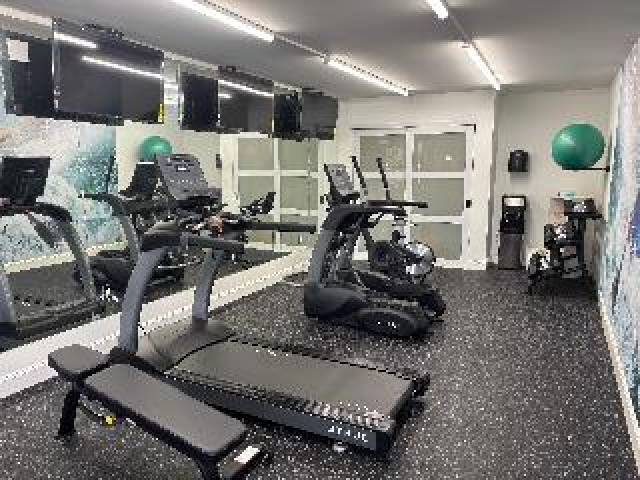 Desportos y Entretenimento