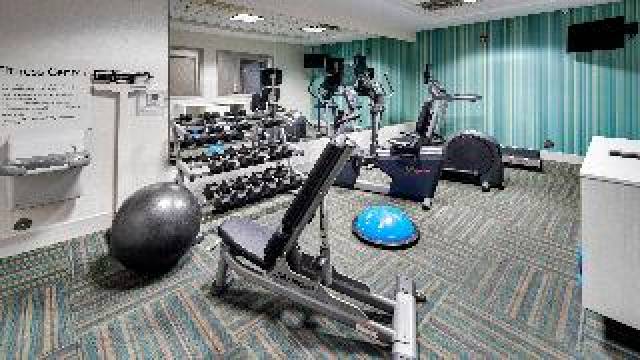 Desportos y Entretenimento