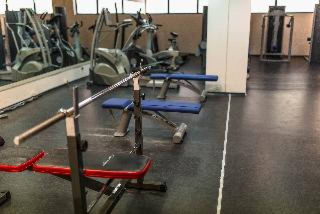 Desportos y Entretenimento