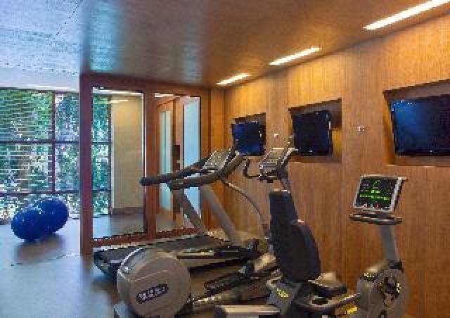 Desportos y Entretenimento