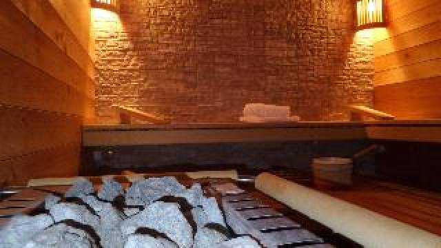 Desportos y Entretenimento