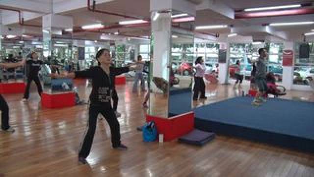 Desportos y Entretenimento