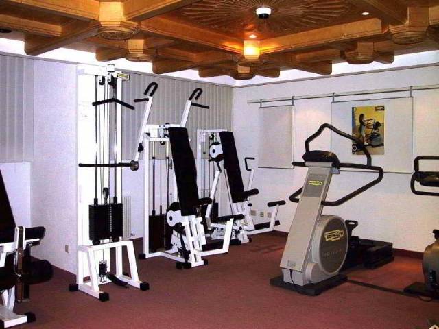 Desportos y Entretenimento