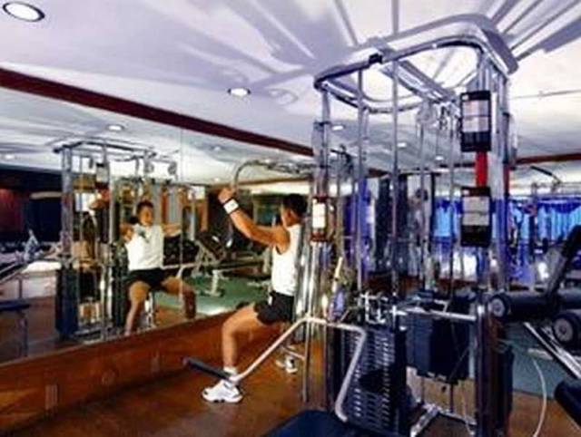 Desportos y Entretenimento