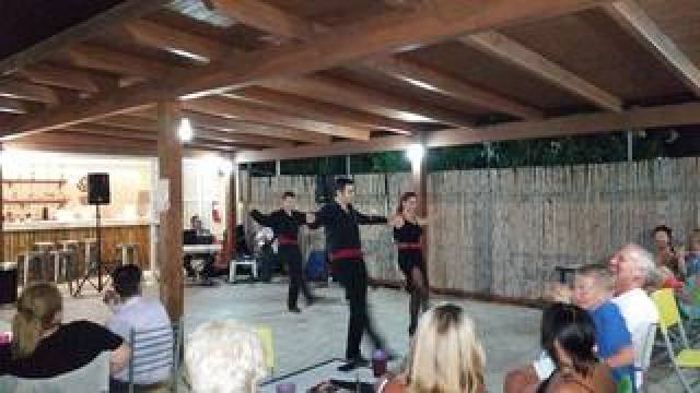 Desportos y Entretenimento