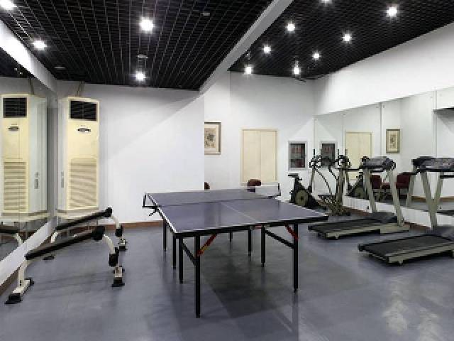 Desportos y Entretenimento