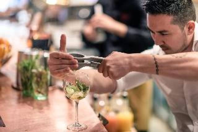 Bar