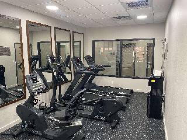 Desportos y Entretenimento