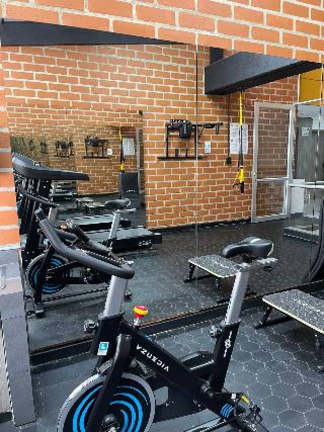 Desportos y Entretenimento