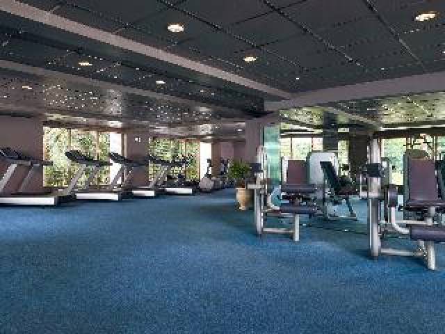 Desportos y Entretenimento