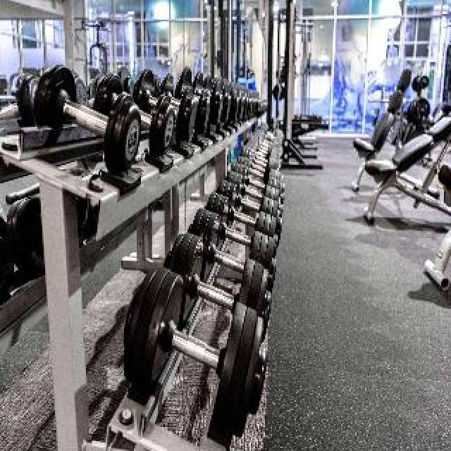 Desportos y Entretenimento