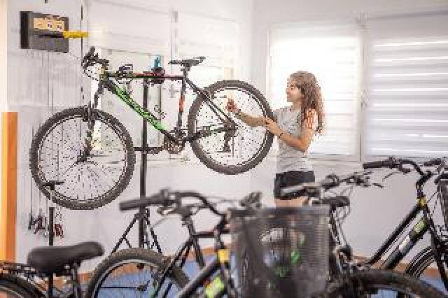 Desportos y Entretenimento