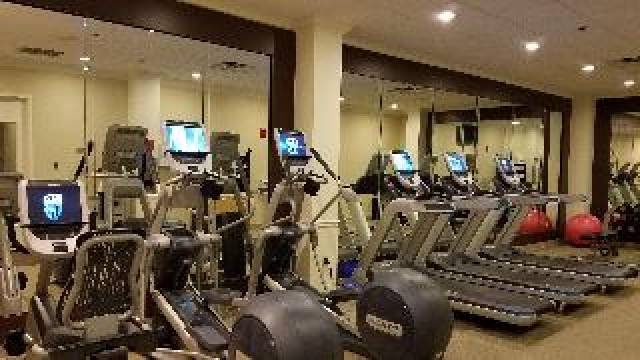 Desportos y Entretenimento