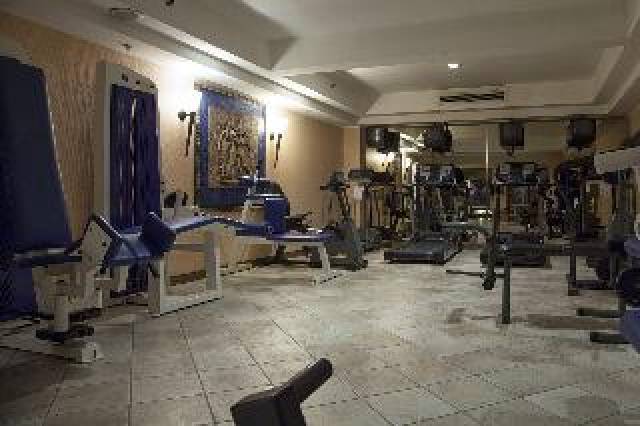 Desportos y Entretenimento