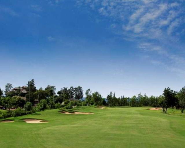 Desportos y Entretenimento
