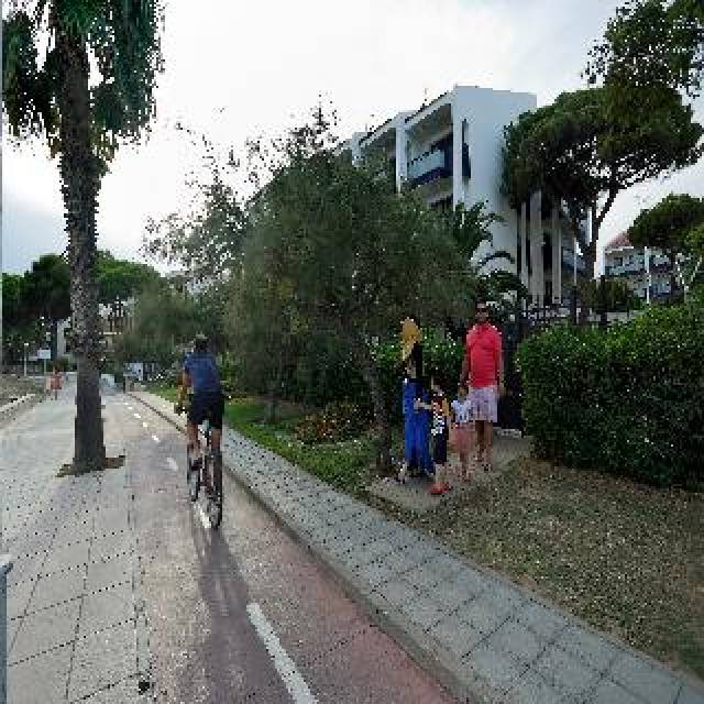 Desportos y Entretenimento