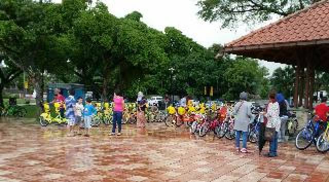 Desportos y Entretenimento