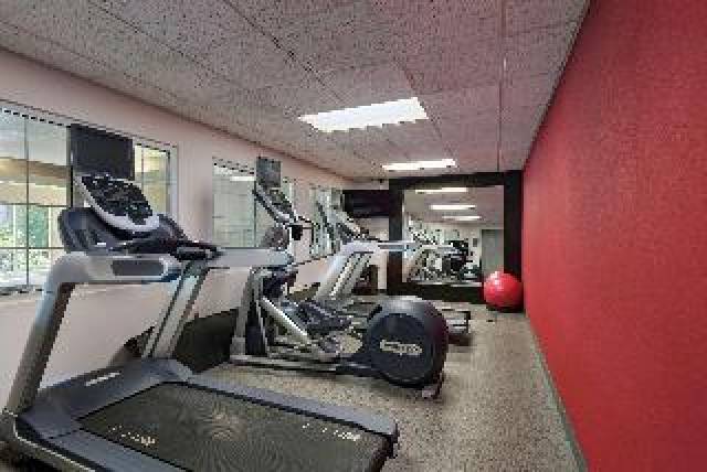 Desportos y Entretenimento