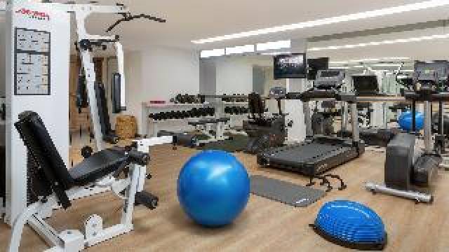 Desportos y Entretenimento