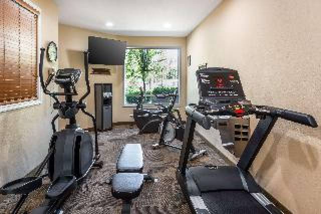 Desportos y Entretenimento