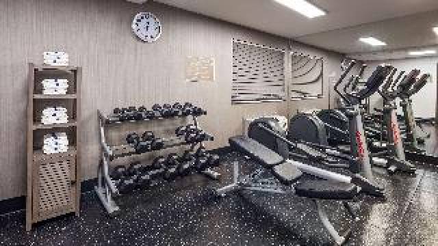 Desportos y Entretenimento