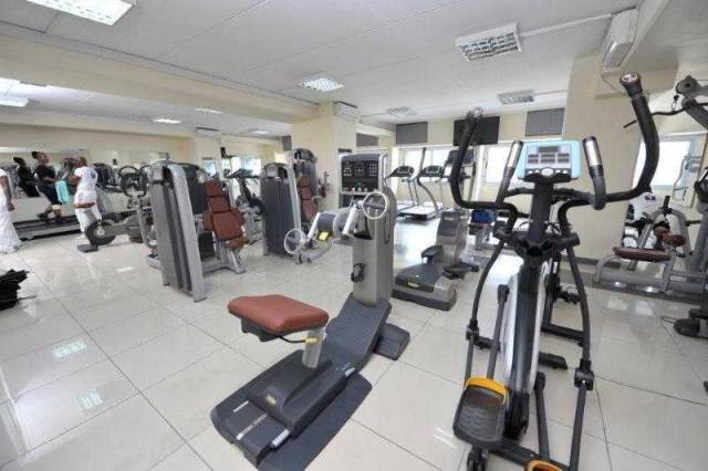 Desportos y Entretenimento