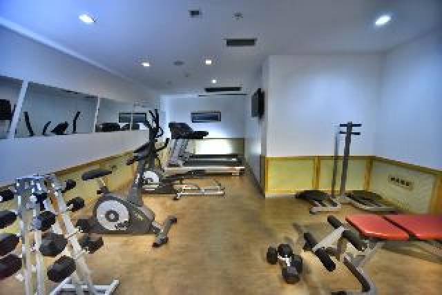 Desportos y Entretenimento