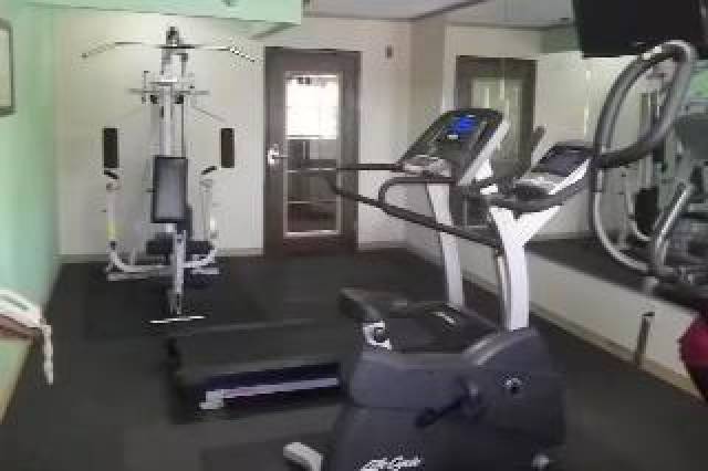 Desportos y Entretenimento